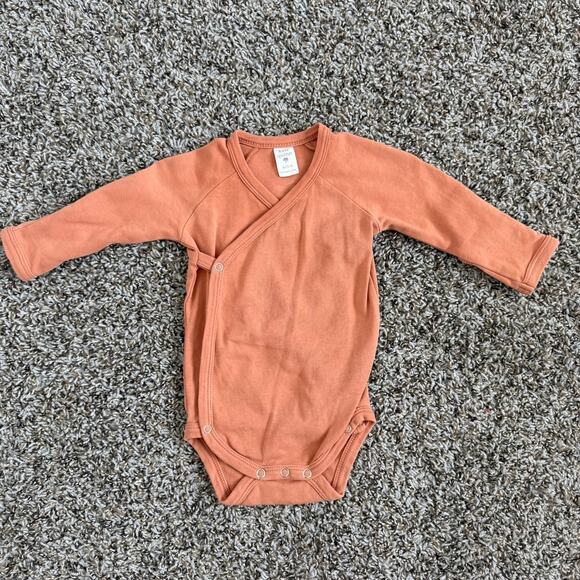 Kate Quinn Baby Bodysuit Rompers Lot of 3 | 6-12M - Picture 6 of 11